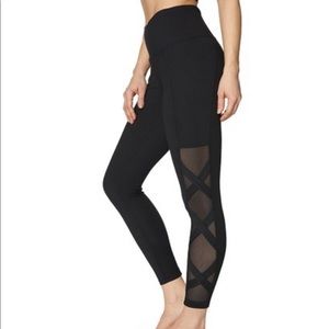 Athleta black Capri mesh legging
